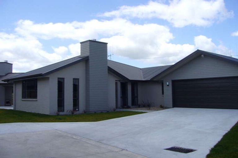 Photo of property in 12a Honiss Place, Cambridge, 3434