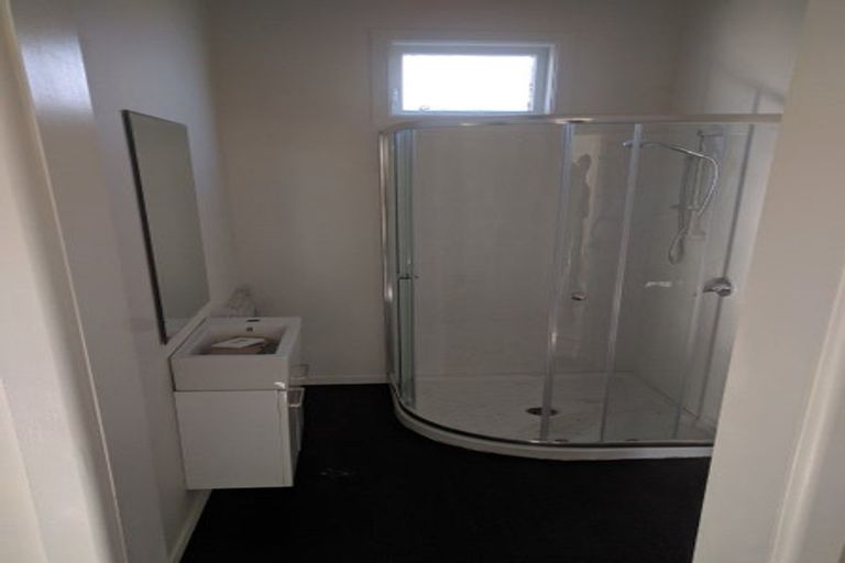 Photo of property in 231 Geraldine Street, Edgeware, Christchurch, 8013