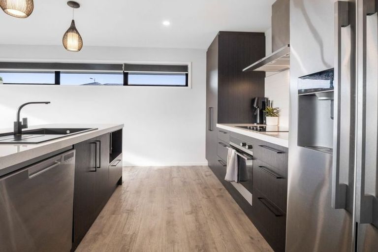 Photo of property in 3 Andesite Drive, Rolleston, 7614