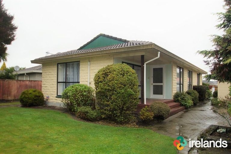 Photo of property in 32 Cowes Street, Avondale, Christchurch, 8061