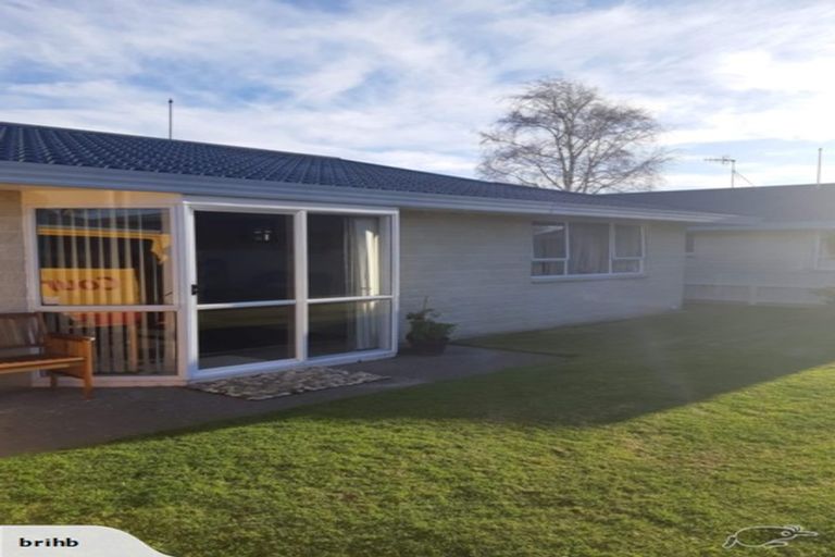 Photo of property in 2/432 Gloucester Street, Taradale, Napier, 4112