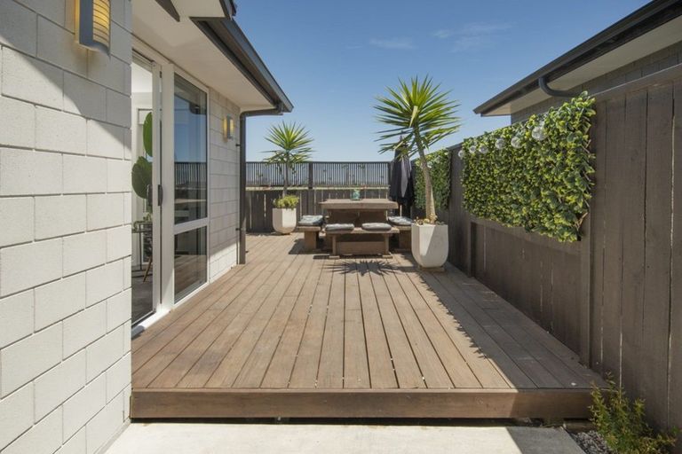 Photo of property in 10 Kanono Close, Papamoa Beach, Papamoa, 3118