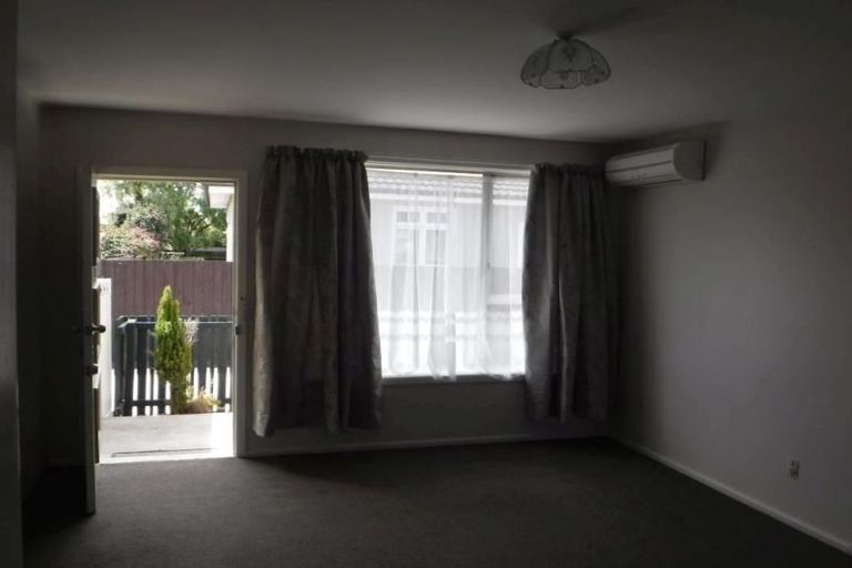 Photo of property in 2/79 Champion Street, Edgeware, Christchurch, 8013