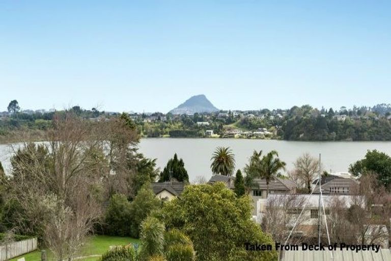Photo of property in 2 Keam Way, Welcome Bay, Tauranga, 3112