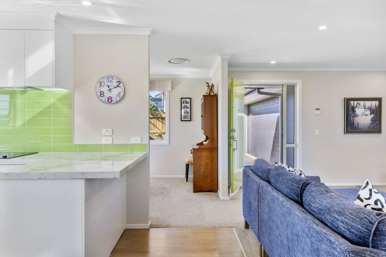 Photo of property in 4 Tuhua Close, Wharewaka, Taupo, 3330