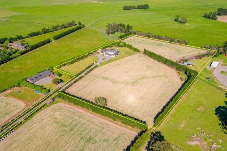 Photo of property in 308a Fabians Road, Morison Bush, Greytown, 5794