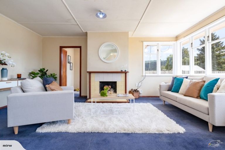 Photo of property in 15 Ngata Grove, Trentham, Upper Hutt, 5018