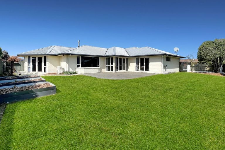 Photo of property in 90 Fairweather Crescent, Kaiapoi, 7630