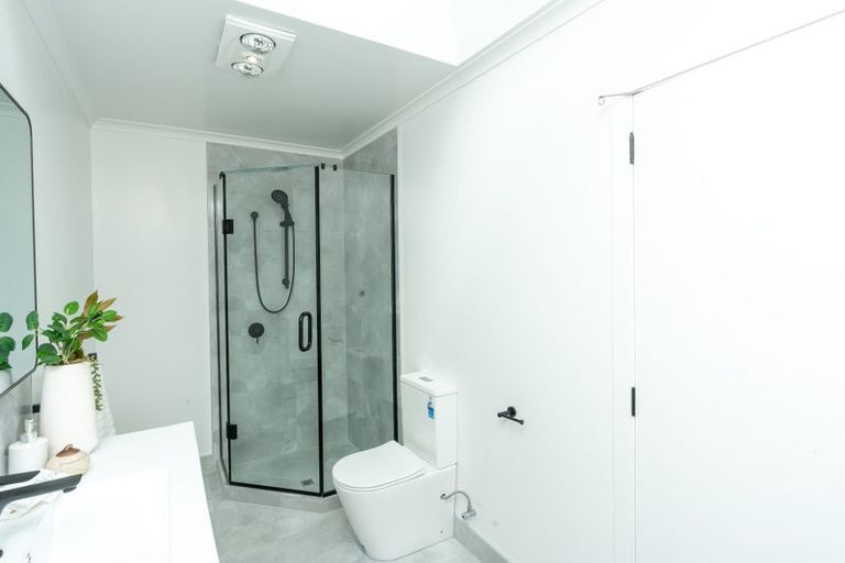 Photo of property in 22u2 Dalgliesh Avenue, Forest Lake, Hamilton, 3200