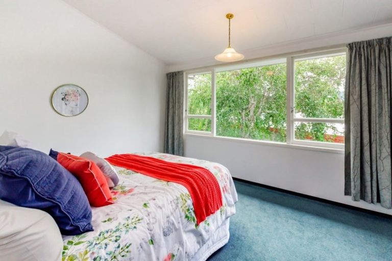 Photo of property in 4 Taheke Street, Paraparaumu Beach, Paraparaumu, 5032