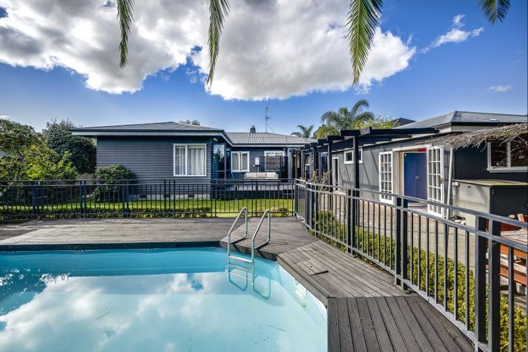 Photo of property in 62 Avenue Road, Greenmeadows, Napier, 4112
