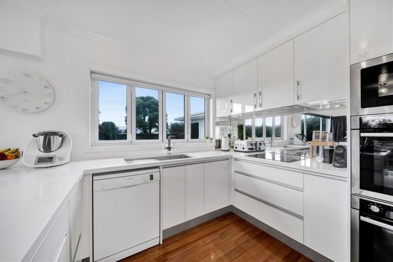 Photo of property in 91 Waihi Road, Hawera, 4610