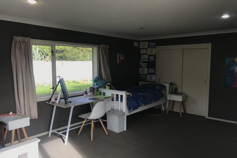 Photo of property in 18 Palliser Drive, Huntington, Hamilton, 3210