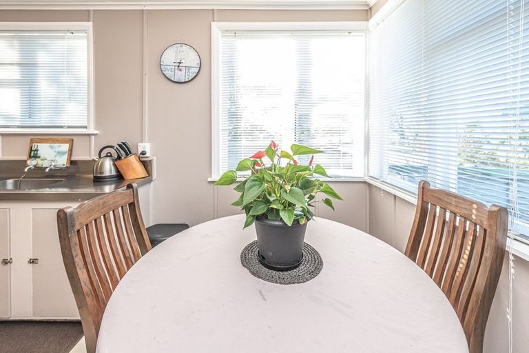 Photo of property in 51 Kowhai Street, Castlecliff, Whanganui, 4501