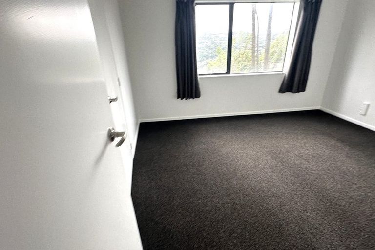 Photo of property in 5a Becker Way, Karori, Wellington, 6012