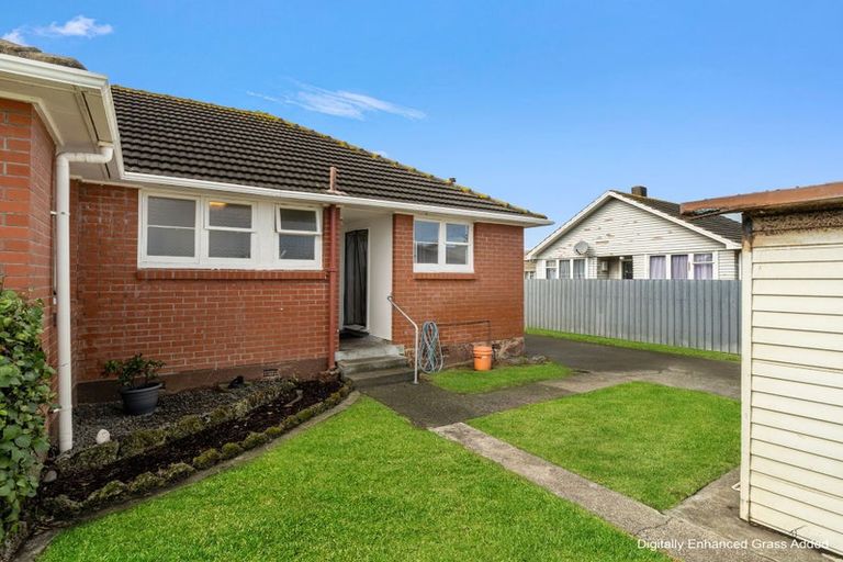 Photo of property in 20 Armstrong Place, Gonville, Whanganui, 4501
