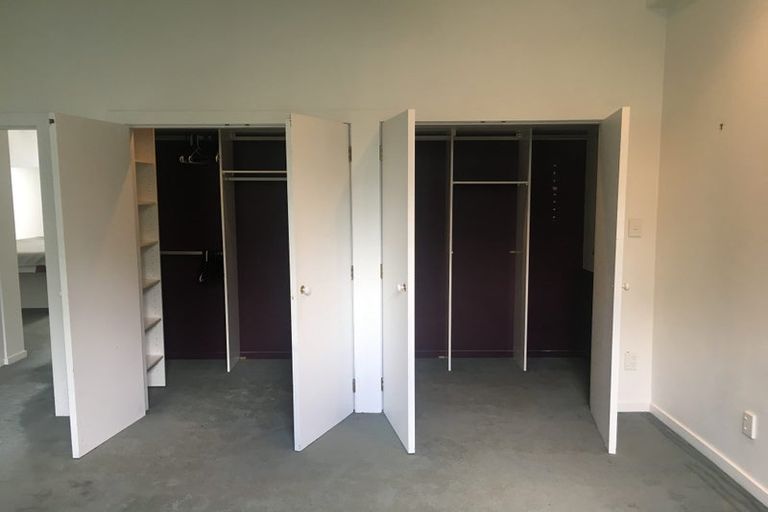 Photo of property in 2u2 King Street, Mount Cook, Wellington, 6021