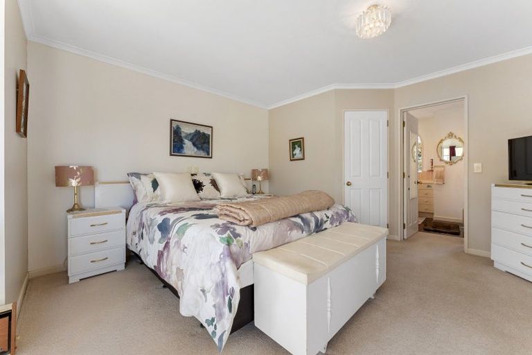 Photo of property in 4 Karina Terrace, Roslyn, Palmerston North, 4414