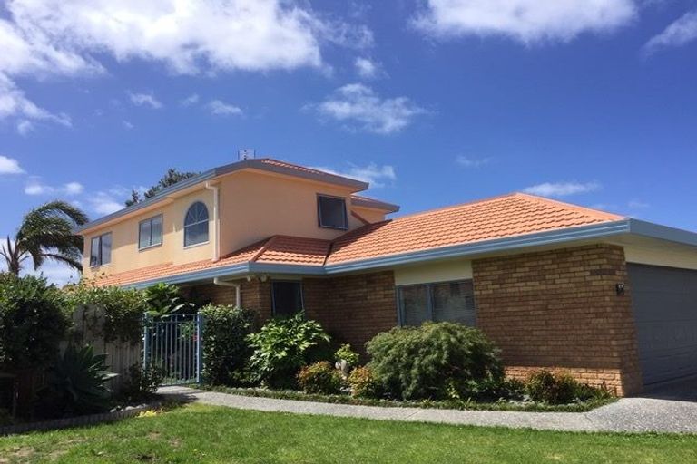 Photo of property in 24 Judd Place, Orewa, 0931
