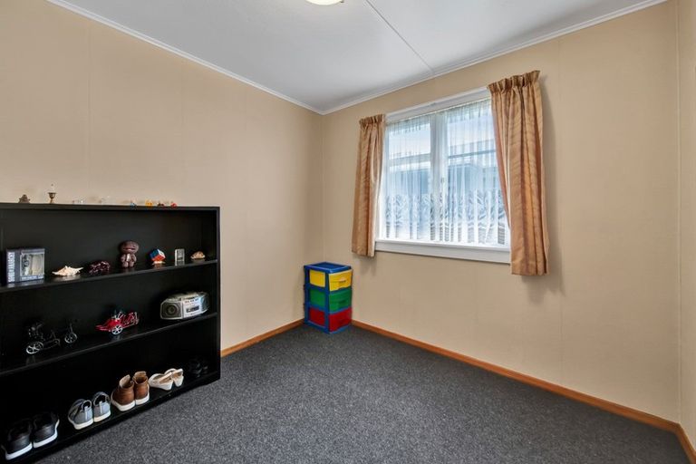 Photo of property in 56 Reid Avenue, Hawera, 4610