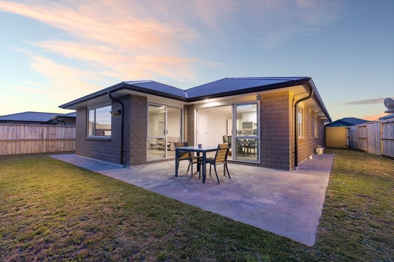 Photo of property in 41 Kahuparere Crescent, Pyes Pa, Tauranga, 3112