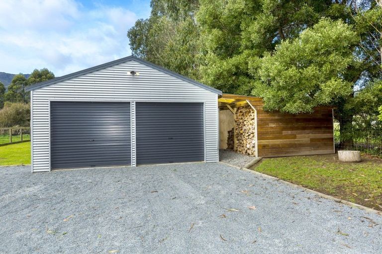 Photo of property in 82 Parkes Line Road, Maymorn, Upper Hutt, 5018