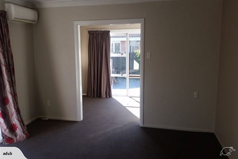 Photo of property in 49 Dunedin Street, Redwood, Christchurch, 8051