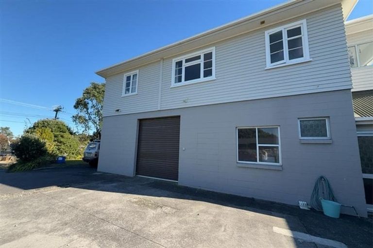Photo of property in 89 Wairau Road, Oakura, 4314