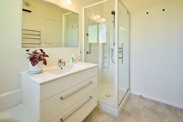 Photo of property in 4b Blundell Way, Heretaunga, Upper Hutt, 5018