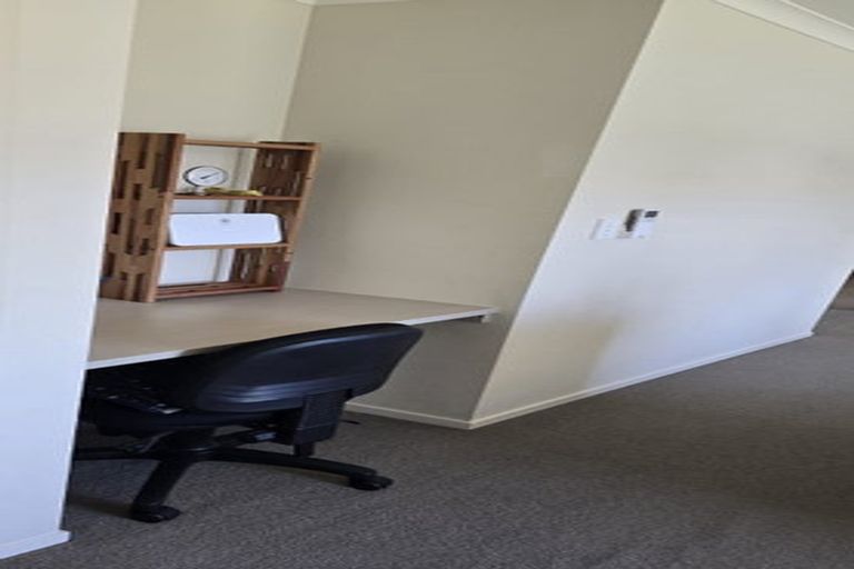 Photo of property in 28 Sirius Crescent, Rototuna North, Hamilton, 3210