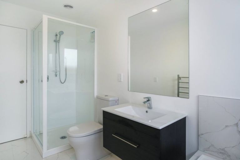 Photo of property in 16 Perla Road, Pukekohe, 2120