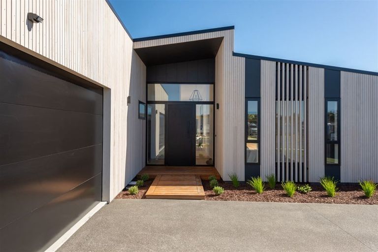 Photo of property in 37 Hotere Street, Rangiora, 7400