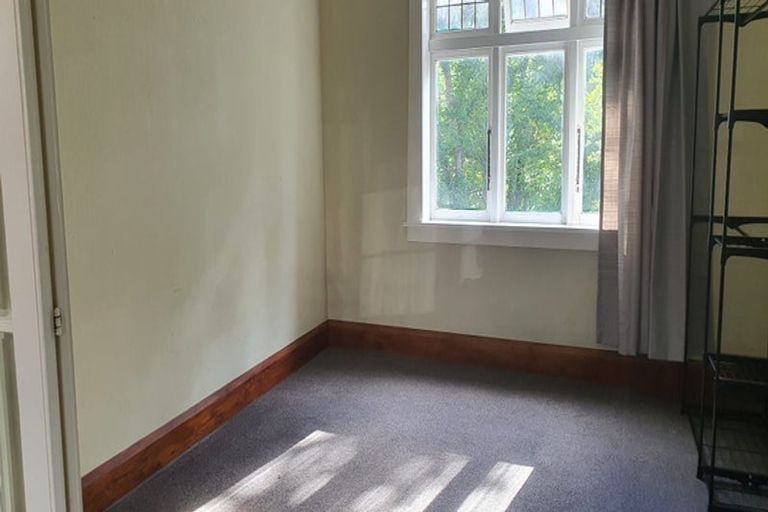 Photo of property in 98 Nairn Street, Mount Cook, Wellington, 6011