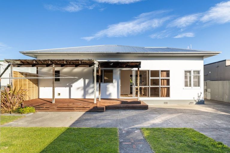 Photo of property in 37 Sanders Avenue, Marewa, Napier, 4110