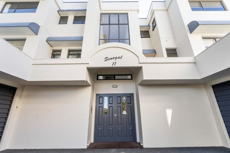 Photo of property in 15e Puriri Avenue, Orewa, 0931