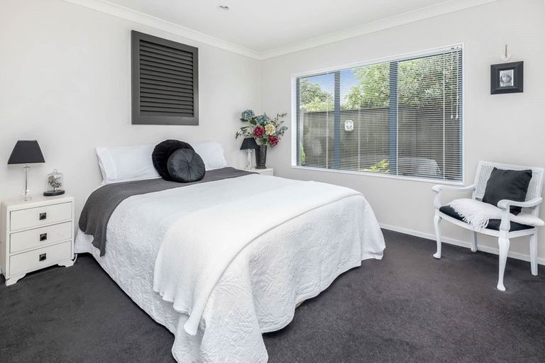 Photo of property in 201 Kilkenny Drive, East Tamaki Heights, Auckland, 2016