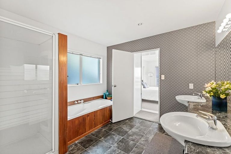 Photo of property in 11 Uldale Place, Westmorland, Christchurch, 8025