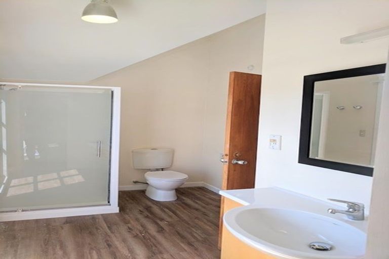 Photo of property in 152 Main Road, Wainuiomata, Lower Hutt, 5014