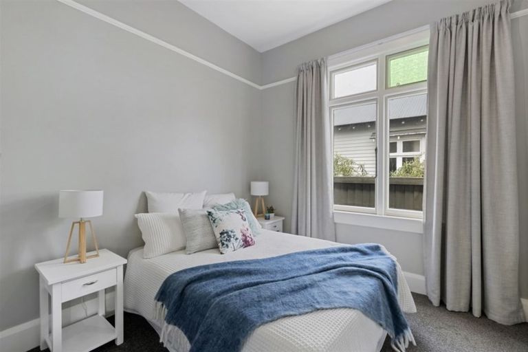 Photo of property in 247 Geraldine Street, Edgeware, Christchurch, 8013