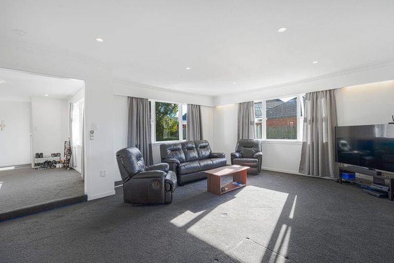 Photo of property in 70 Peer Street, Upper Riccarton, Christchurch, 8041