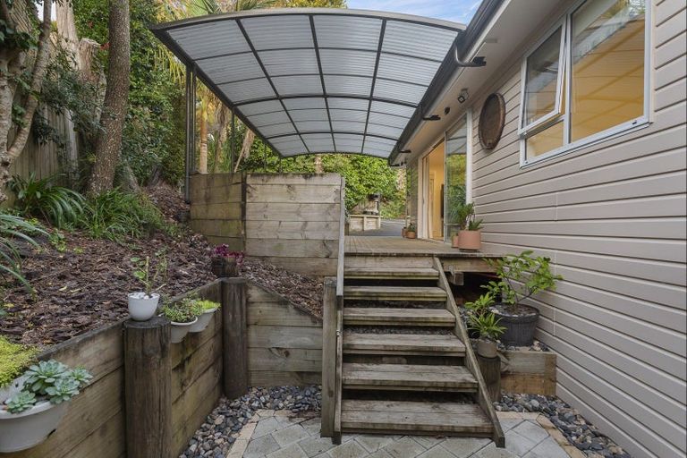 Photo of property in 10 Hobby Avenue, Birkdale, Auckland, 0626