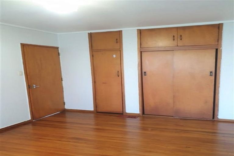 Photo of property in 32 Brentford Place, Manurewa, Auckland, 2102
