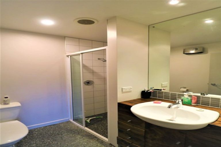 Photo of property in 12 Clematis Court, Wanaka, 9305