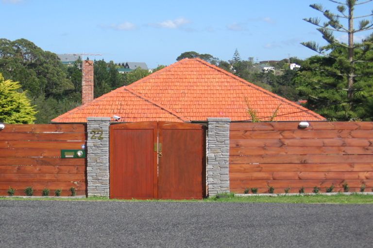 Photo of property in 1/22 Roseberry Avenue, Birkenhead, Auckland, 0626