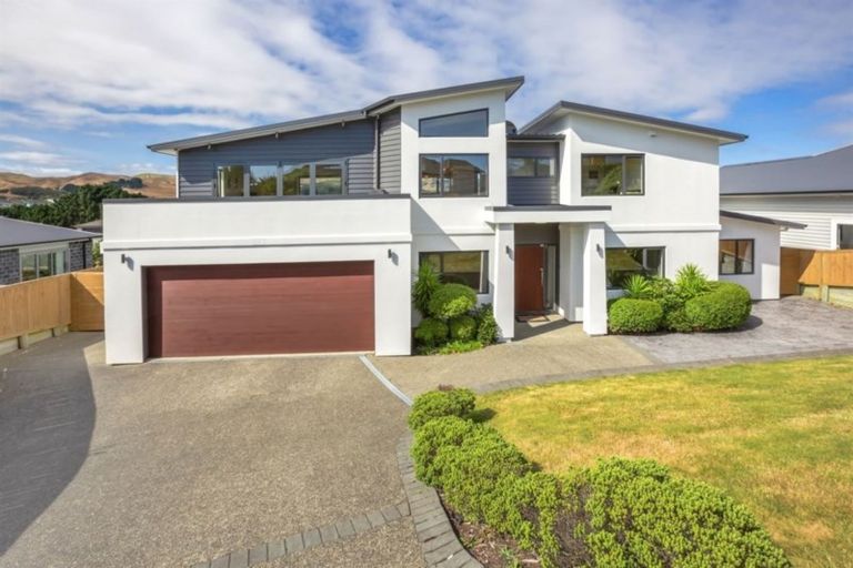 Photo of property in 85 Te Puia Drive, Aotea, Porirua, 5024