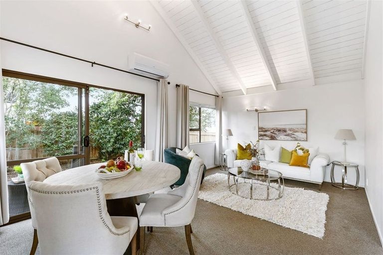 Photo of property in 2/14 Priestley Drive, Bucklands Beach, Auckland, 2014