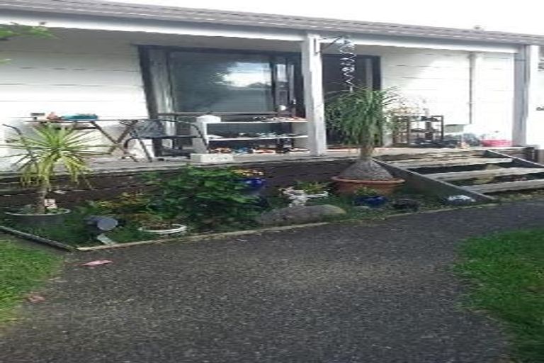 Photo of property in 38b Lindis Place, Mangere Bridge, Auckland, 2022