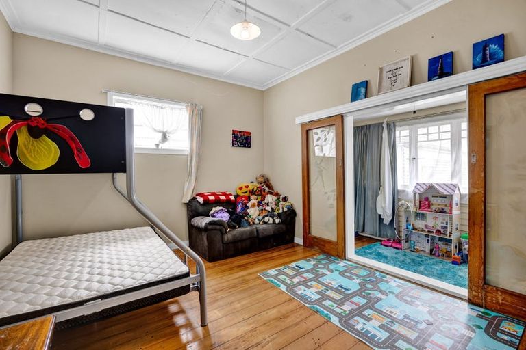 Photo of property in 265 Princes Street, Hawera, 4610