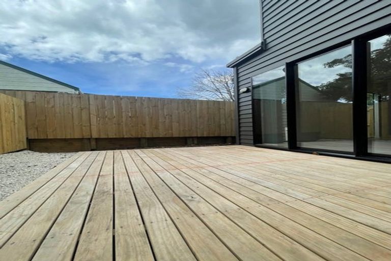 Photo of property in 114c Bruce Mclaren Road, Henderson, Auckland, 0612