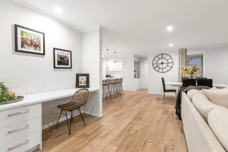 Photo of property in 4 Harding Drive, Papamoa Beach, Papamoa, 3118